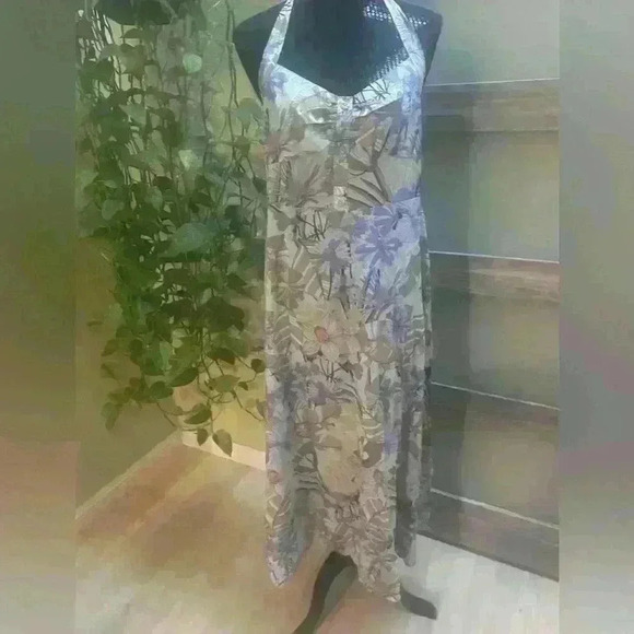 Cupshe Miramar Floral Halter Neck Midi Dress NWT Size M 💜 - Picture 8 of 8